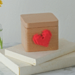 Lovebox Spinning Heart Messenger 2