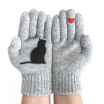 Kitten Mittens 1