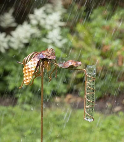 Bee Rain Gauge With Bee Drinking Cup