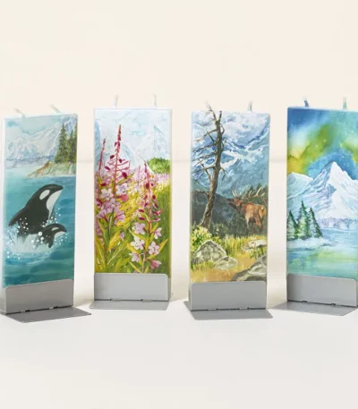 Hand-painted Wildlife Scene Flat Candle