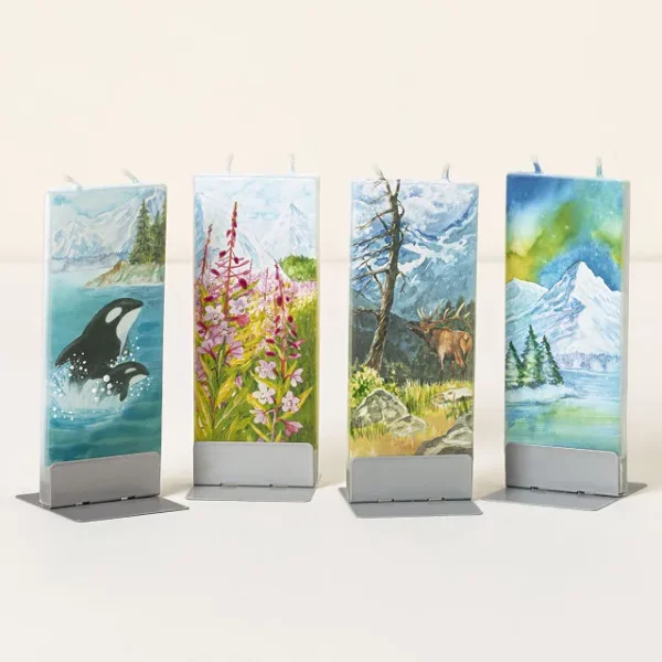 Hand-painted Wildlife Scene Flat Candle