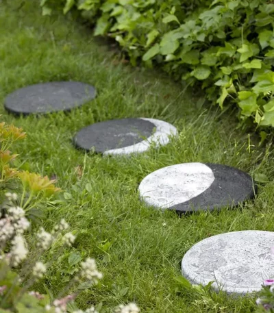 Moon Phase Garden Stepping Stone