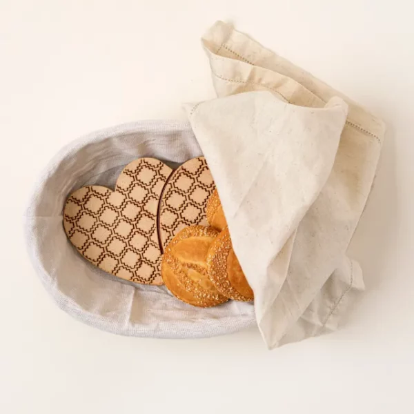 Nesting Hearts Bread Warming Set