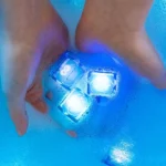 Sesame Street Glowing Bath Time Cubes 1